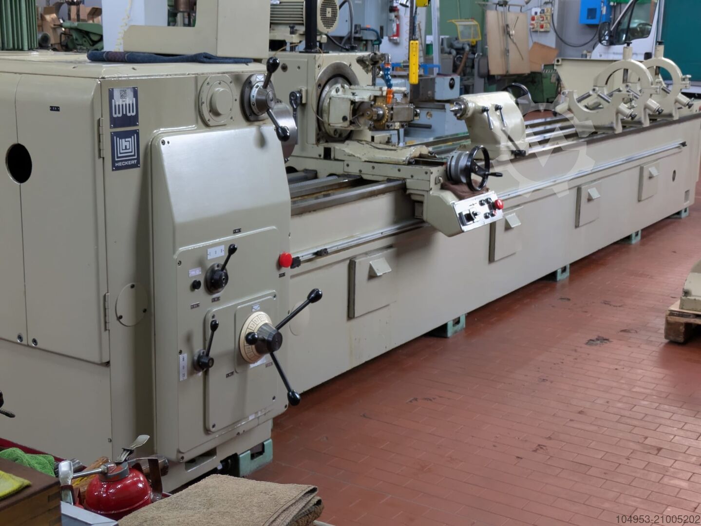 WMW Heckert ZFWVG 250 x 5000 Dişli ve Vida Freze Tezgahı 10 WMW Heckert ZFWVG 250 x 5000 Dişli Açma Tezgahı Yan Görünüm